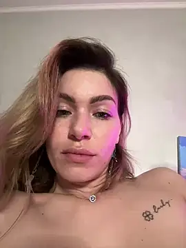 Snapshot of SweetDarling7 chatting on 03.15.25 SweetDarling7 online show from 03.15.25