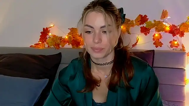 Snapshot of SweetDarling7 chatting on 11.06.25 SweetDarling7 online show from 11.06.25