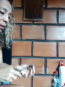 Lady Lolla11 online show from 10.12.25