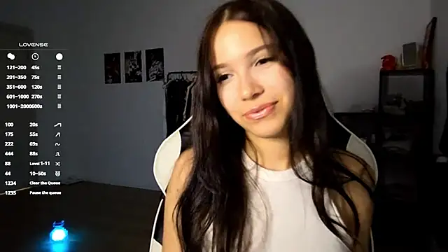 MayAgard online show from 10.30.25