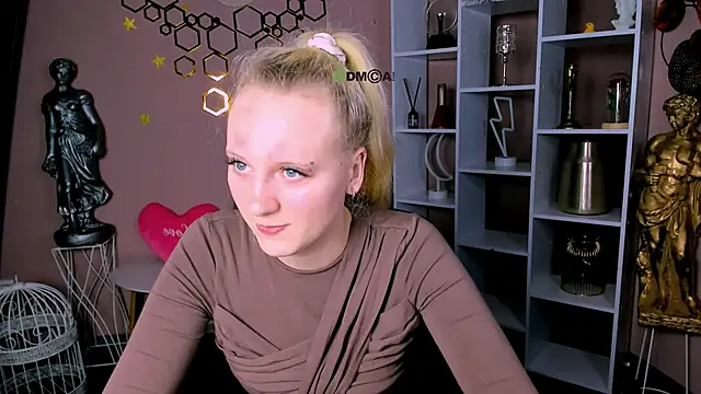 madam uliis online show from 03.05.26