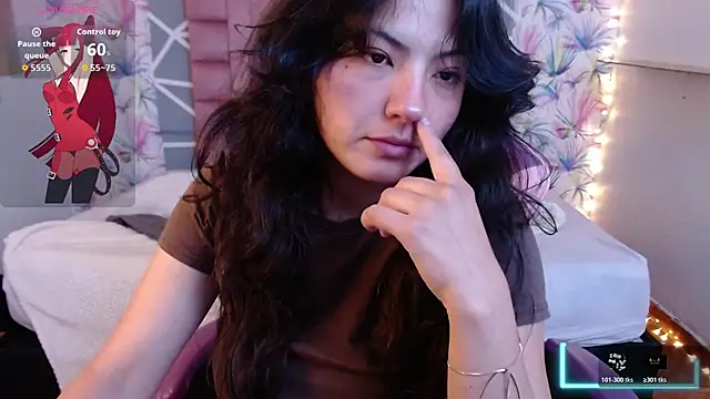 Asaray T online show from 11.22.25