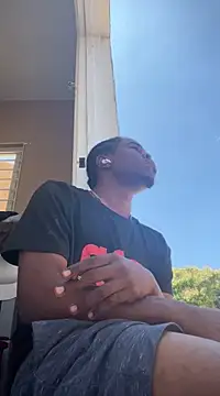 Snapshot of clitpleasrr chatting on 03.10.25 clitpleasrr online show from 03.10.25