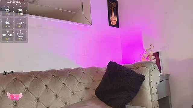 EllenaBoobs  online show from 11.21.25