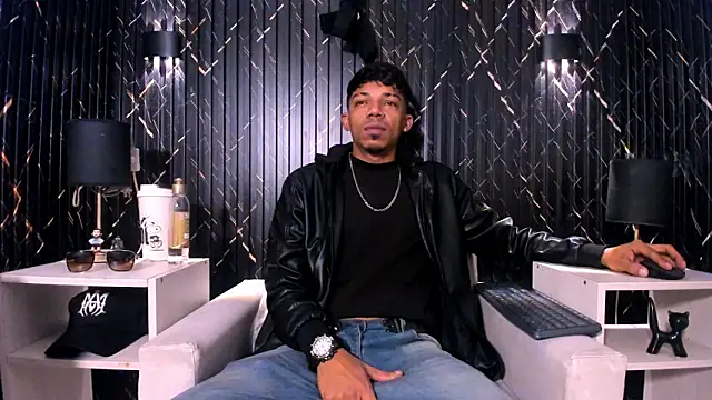 Snapshot of Gregory_Sforza chatting on 10.16.25 Gregory Sforza online show from 10.16.25