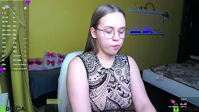 Snapshot of Lilysweet13 chatting on 01.08.26 Lilysweet13 online show from 01.08.26