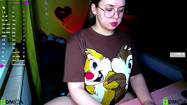 Snapshot of Lilysweet13 chatting on 02.28.26 Lilysweet13 online show from 02.28.26