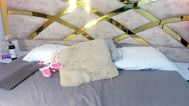 Sofiia Rossee  online show from 10.08.25