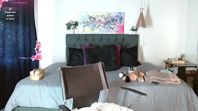 mia velvet1 online show from 09.29.25