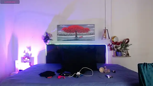 Snapshot of Rose_Thompson1 chatting on 10.15.25 Rose Thompson1 online show from 10.15.25