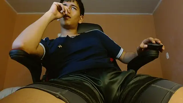 Snapshot of jettdread chatting on 10.20.25 jettdread online show from 10.20.25