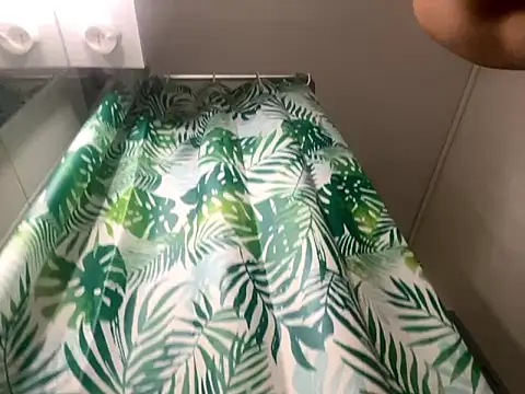 Snapshot of Hugo34bg chatting on 10.12.25 Hugo34bg online show from 10.12.25