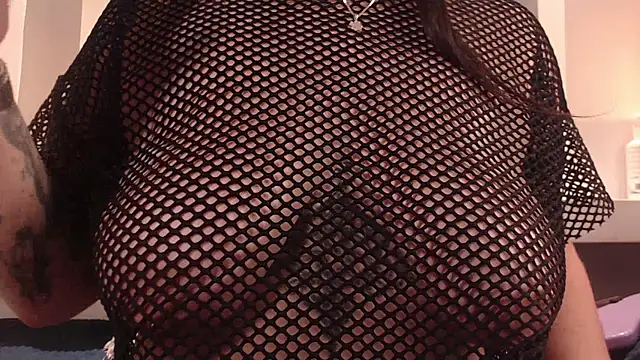 milu w4llace online show from 10.28.25