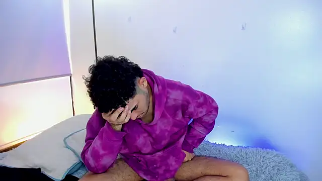 LucasCarterr  online show from 03.18.25