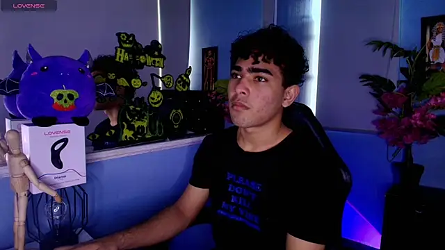 LucasCarterr  online show from 10.13.25