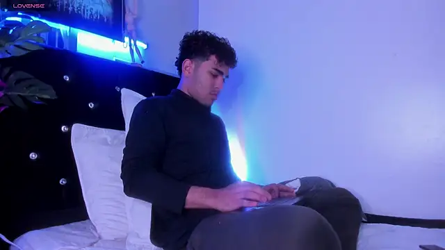 LucasCarterr  online show from 11.09.25