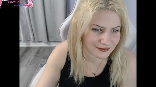 BellaStar84 online show from 11.17.25