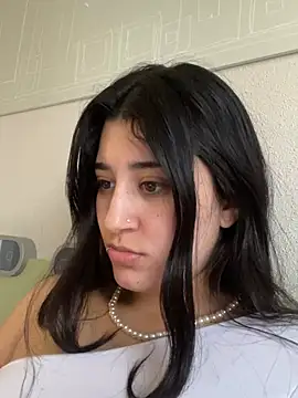 SashaLuss  online show from 03.18.25