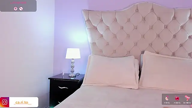 Snapshot of CarolineNasty chatting on 10.10.25 CarolineNasty online show from 10.10.25