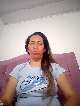 Snapshot of melany-92xxx chatting on 09.10.25 melany-92xxx online show from 09.10.25