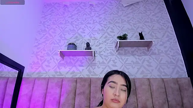 Snapshot of MelinaCruz chatting on 10.16.25 MelinaCruz online show from 10.16.25