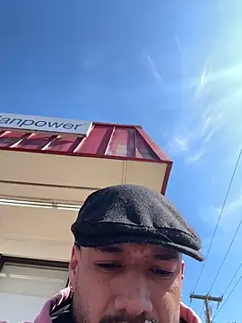 Snapshot of A-chorros chatting on 03.12.25 A-chorros online show from 03.12.25