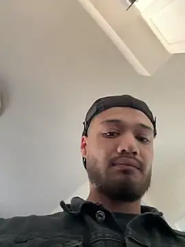 Snapshot of A-chorros chatting on 03.19.25 A-chorros online show from 03.19.25