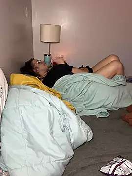 Snapshot of A-chorros chatting on 03.23.25 A-chorros online show from 03.23.25