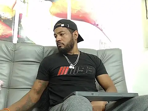 BladeFoxxx1 online show from 09.28.25