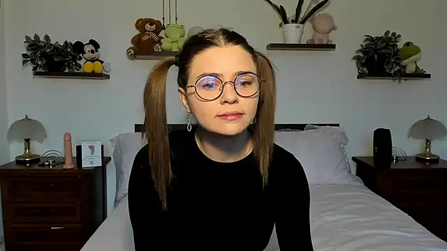 Snapshot of HaleyReedme chatting on 02.24.26 HaleyReedme online show from 02.24.26