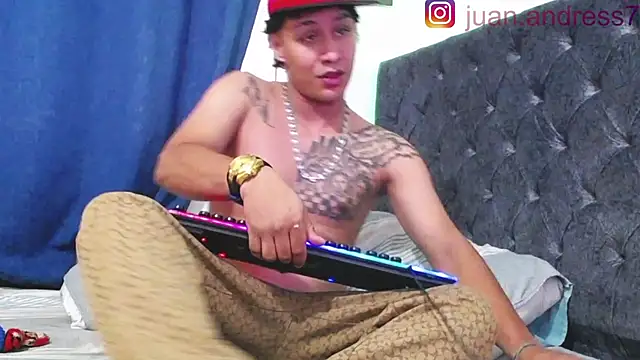 Snapshot of Stone_grey1_ chatting on 02.24.26 Stone grey1 online show from 02.24.26