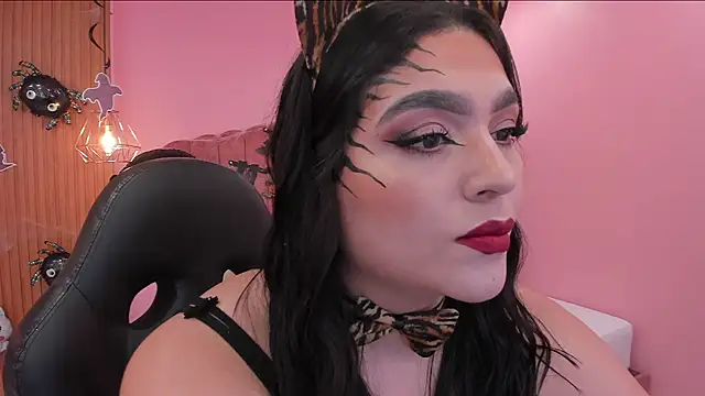 eva sainnt online show from 10.03.25