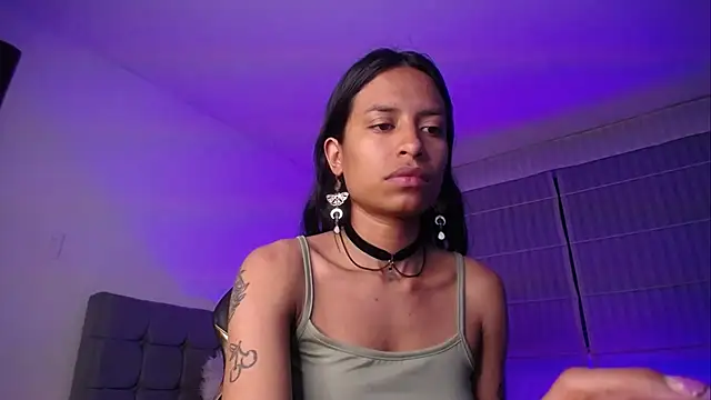 Violet King online show from 09.27.25