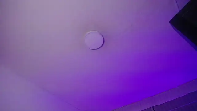 Violet King online show from 10.09.25