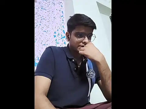 Snapshot of sutfvkii chatting on 10.23.25 sutfvkii online show from 10.23.25