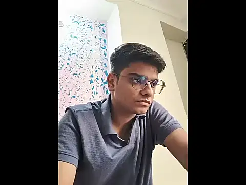 Snapshot of sutfvkii chatting on 10.26.25 sutfvkii online show from 10.26.25