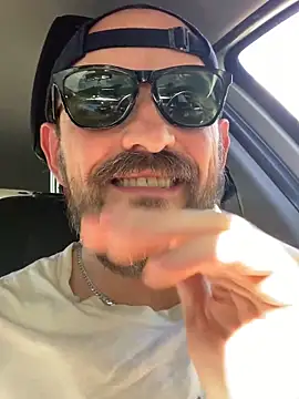 Snapshot of Rimmingtop chatting on 09.28.25 Rimmingtop online show from 09.28.25