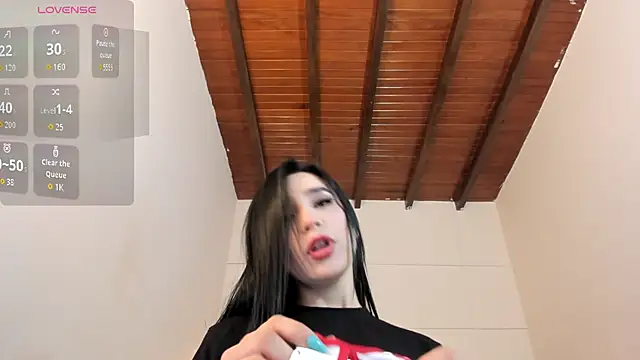 Chloeember online show from 09.11.25