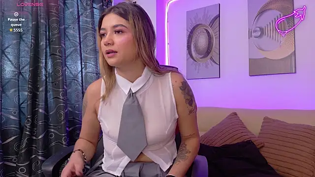 Snapshot of natasha__black chatting on 07.19.26 natasha black online show from 07.19.26