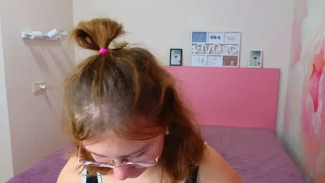 AngelinaLow online show from 10.14.25