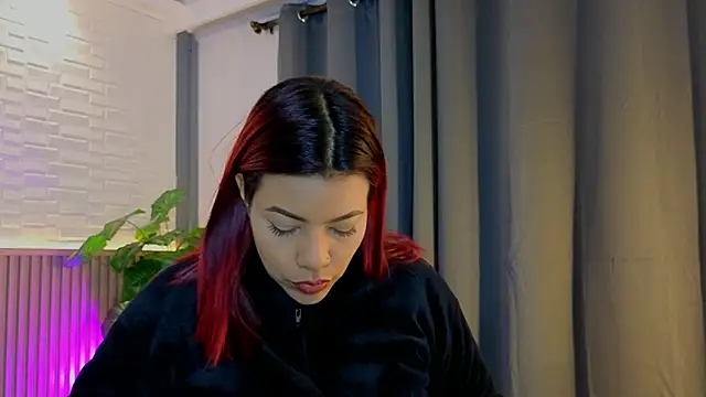 TiffanyWalk online show from 10.18.25