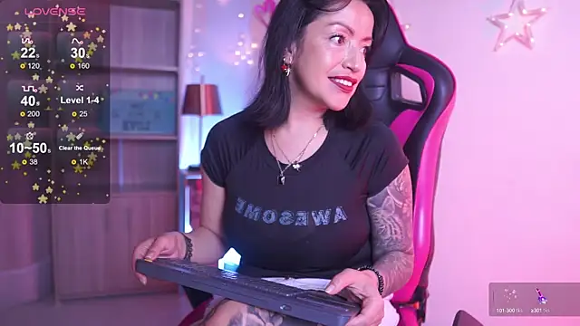 Madison Mayer online show from 10.06.25