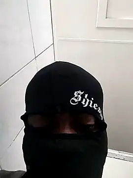 Snapshot of 123skopo chatting on 10.19.25 123skopo online show from 10.19.25