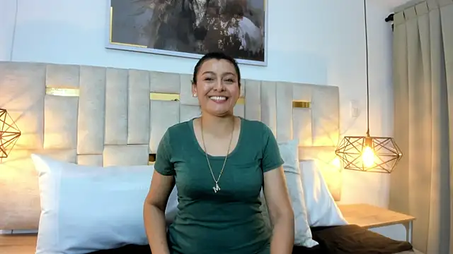 Snapshot of Agatha_Manson chatting on 03.21.25 Agatha Manson online show from 03.21.25