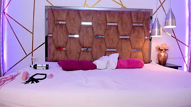 Snapshot of AndrewPeach_ chatting on 03.19.25 AndrewPeach online show from 03.19.25