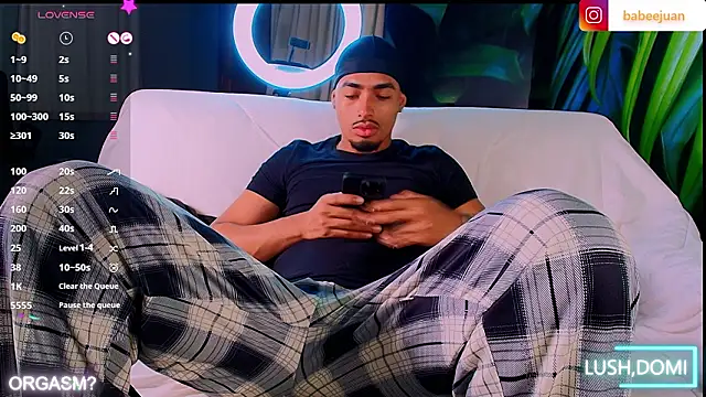 Snapshot of LiamByrne chatting on 02.25.26 LiamByrne online show from 02.25.26