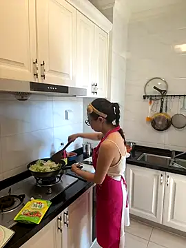 Snapshot of aa520uv chatting on 10.06.25 aa520uv online show from 10.06.25