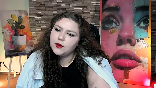 Snapshot of FlorenceAnderson chatting on 03.19.25 FlorenceAnderson online show from 03.19.25