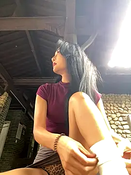 Snapshot of linger-23 chatting on 09.23.25 linger-23 online show from 09.23.25