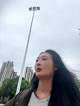 Snapshot of linger-23 chatting on 10.25.25 linger-23 online show from 10.25.25